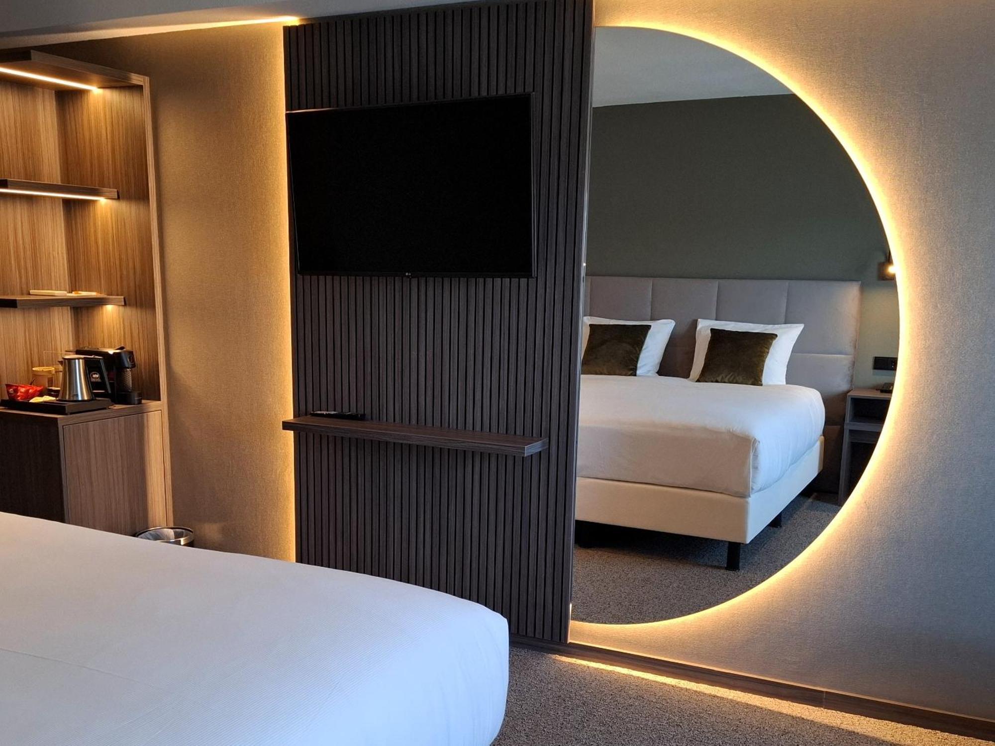 Asteria Hotel